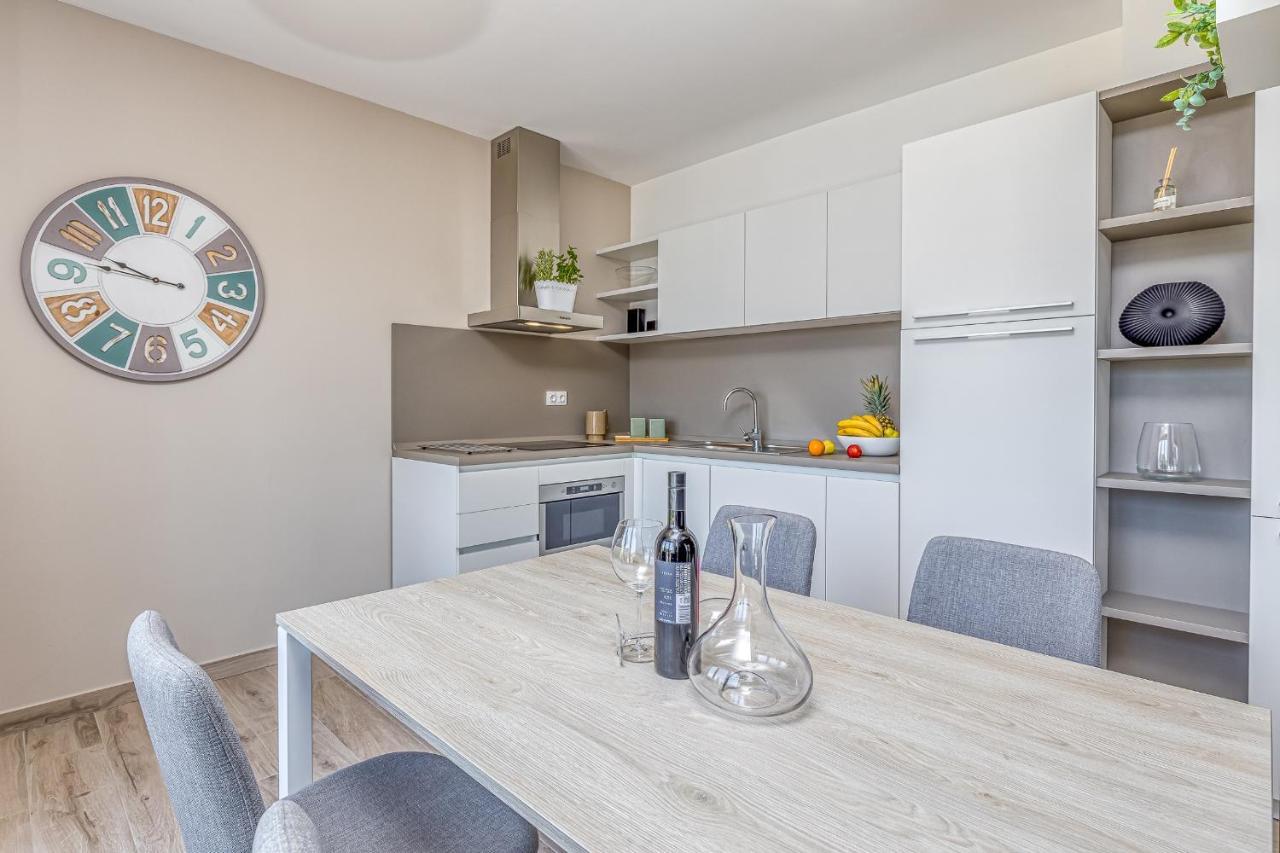 Apartment Stoja Πούλα Εξωτερικό φωτογραφία