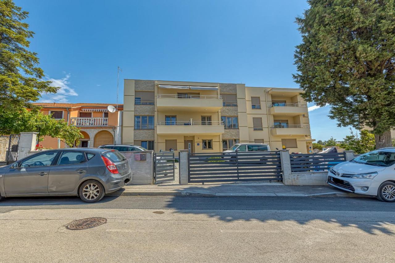 Apartment Stoja Πούλα Εξωτερικό φωτογραφία
