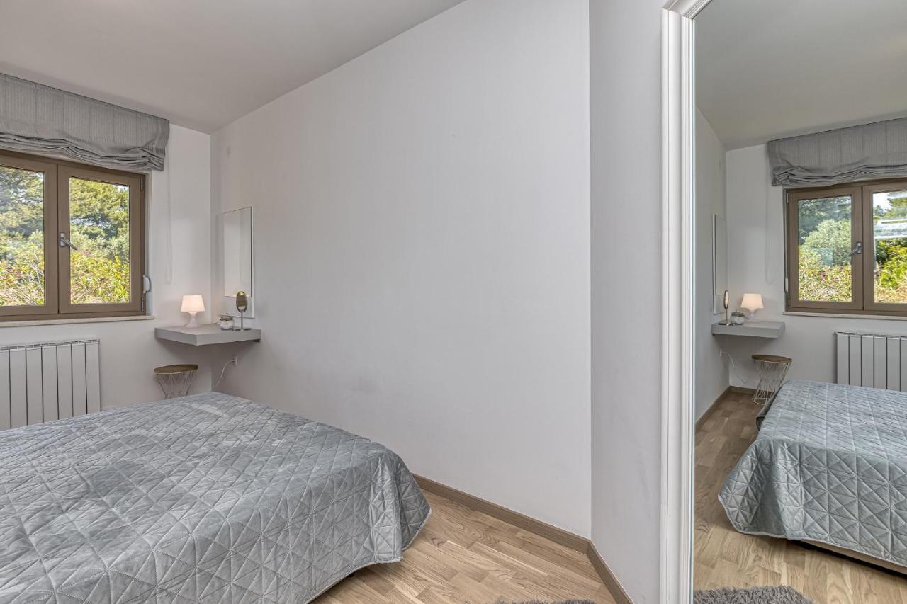 Apartment Stoja Πούλα Εξωτερικό φωτογραφία